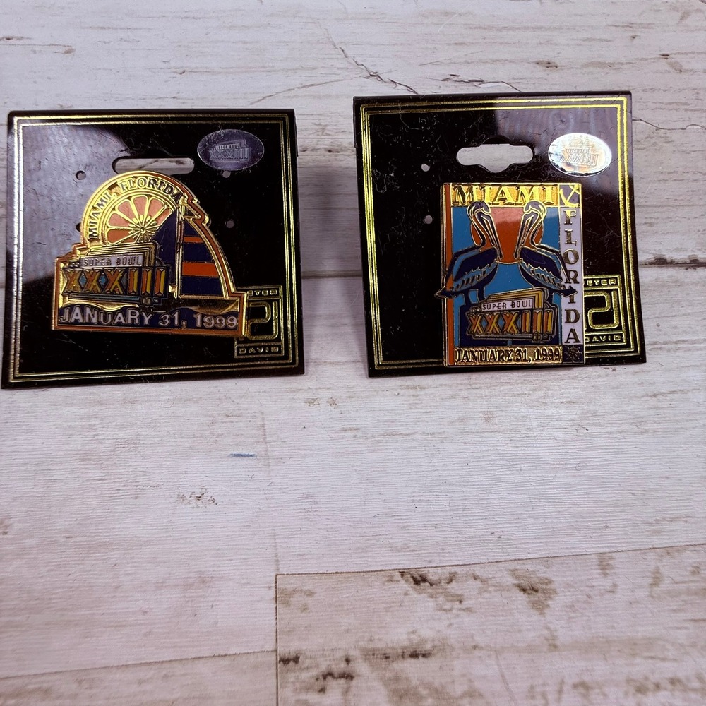 Vintage Super Bowl XXXIII 1999 Miami Florida Pelican Sailboat Pins lot (2)